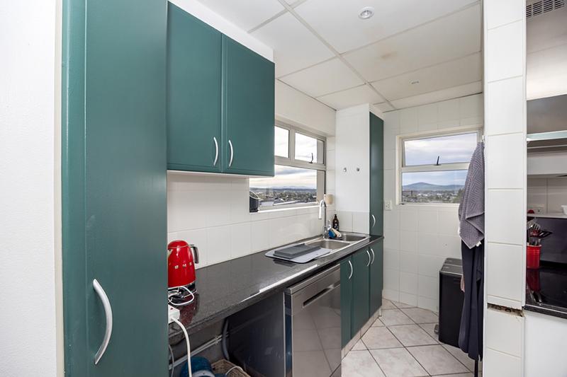 To Let 4 Bedroom Property for Rent in West Beach Western Cape